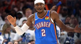 太阳队核心与杜兰特的默契与比尔火花：篮球巨星间的球场传奇