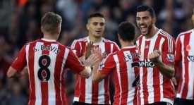 曼市德比失利：内维尔的无感反思与曼联的未来危机